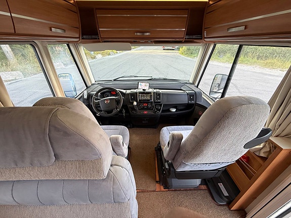 Hymer Exsis I 644 Automat | AC | Luftfjädring | Parabol | 10 of 30