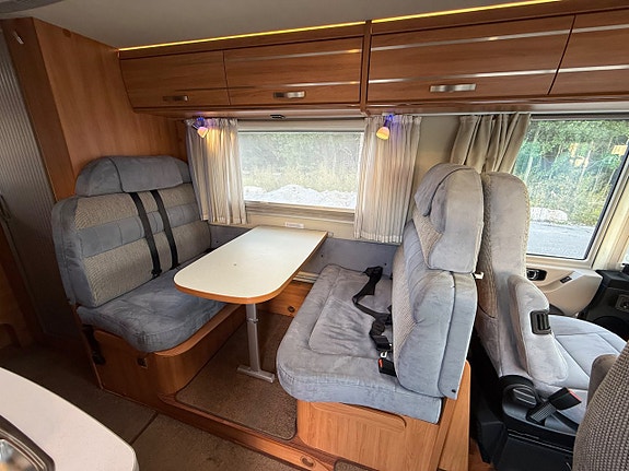 Hymer Exsis I 644 Automat | AC | Luftfjädring | Parabol | 13 of 30