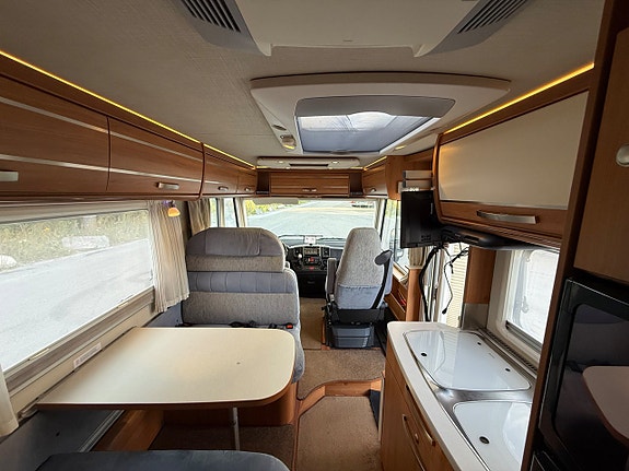 Hymer Exsis I 644 Automat | AC | Luftfjädring | Parabol | 12 of 30