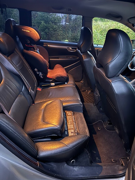 Volvo V70 6 of 7