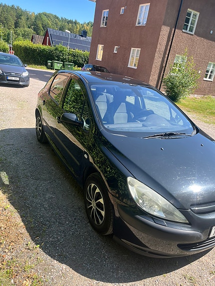 Peugeot 307 2 of 11