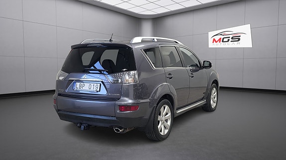 Mitsubishi Outlander 3 of 26