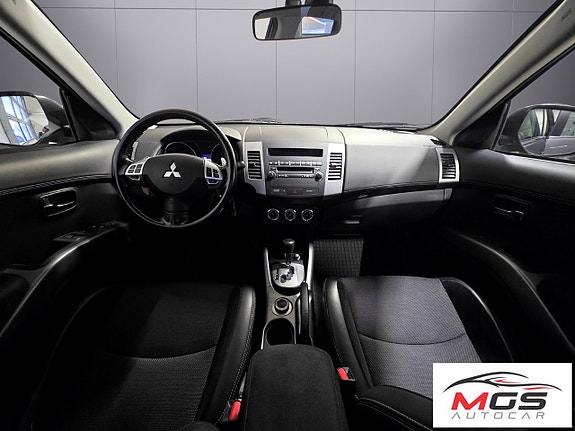 Mitsubishi Outlander 12 of 26