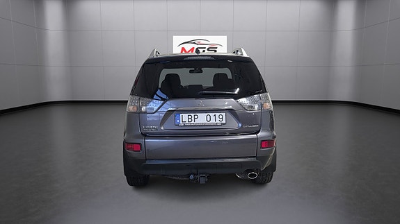 Mitsubishi Outlander 7 of 26