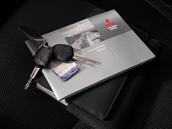 Mitsubishi Outlander 20 of 26