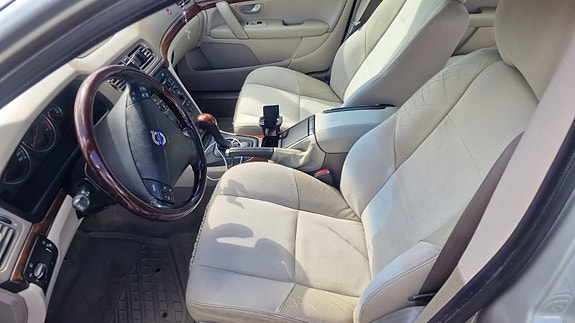 Volvo S80 5 of 6