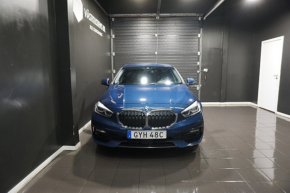 BMW 118i 2 of 24