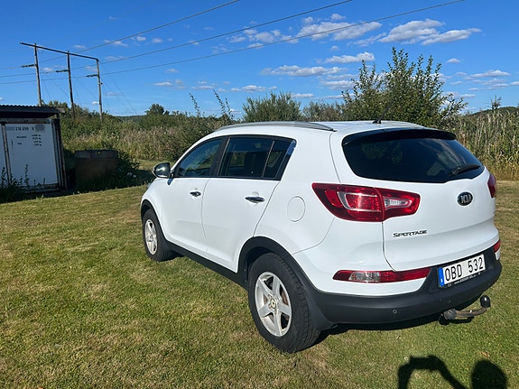 Kia Sportage 3 of 9