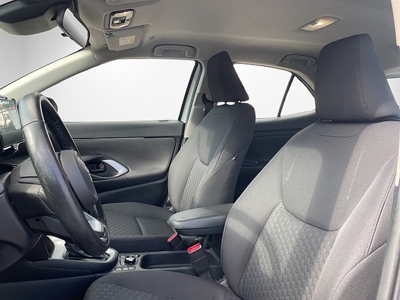 Toyota Yaris Cross 9 of 18