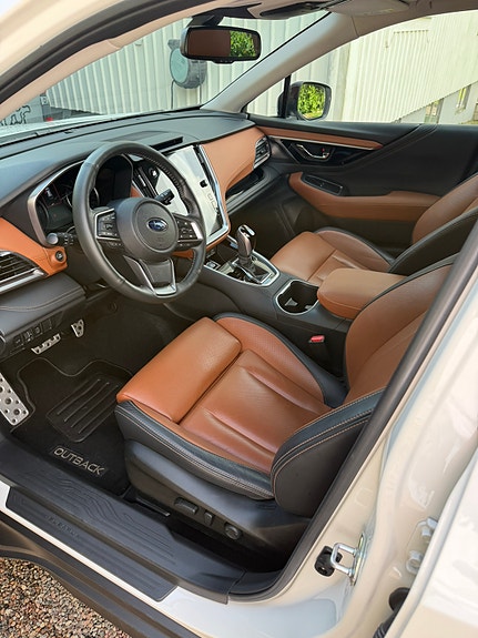 Subaru Outback 5 of 8