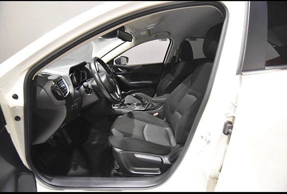 Mazda 3 2 of 7