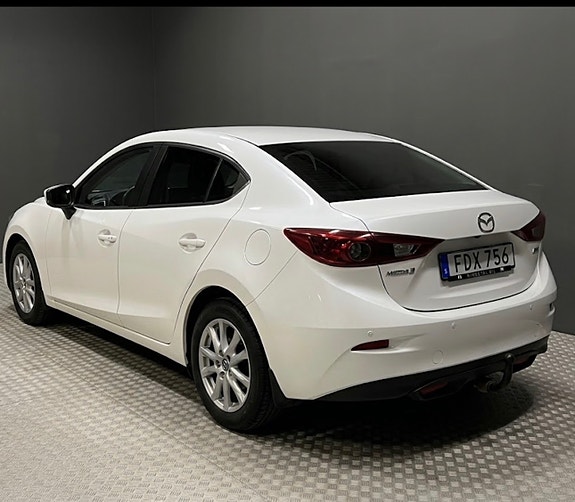 Mazda 3 5 of 7