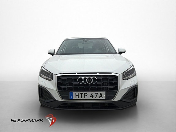 Audi Q2 2 of 29