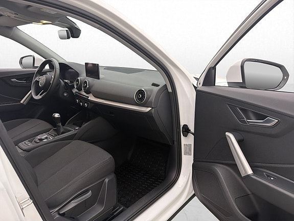 Audi Q2 22 of 29