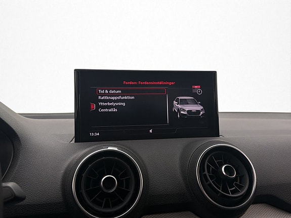 Audi Q2 19 of 29