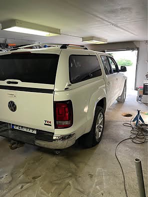 Volkswagen Amarok 2 of 6