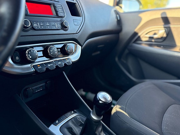 Kia Rio 10 of 10