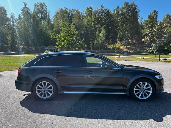 Audi A6 allroad 3 of 12