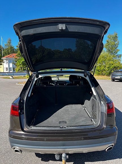 Audi A6 allroad 11 of 12