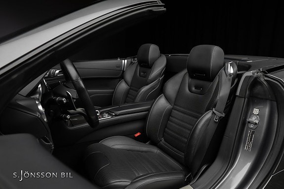 Mercedes-Benz SL63 13 of 23