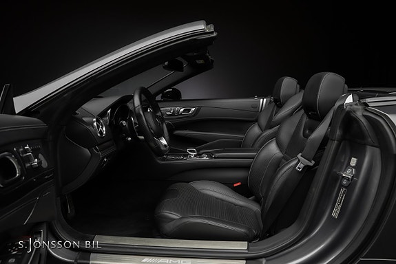 Mercedes-Benz SL63 12 of 23