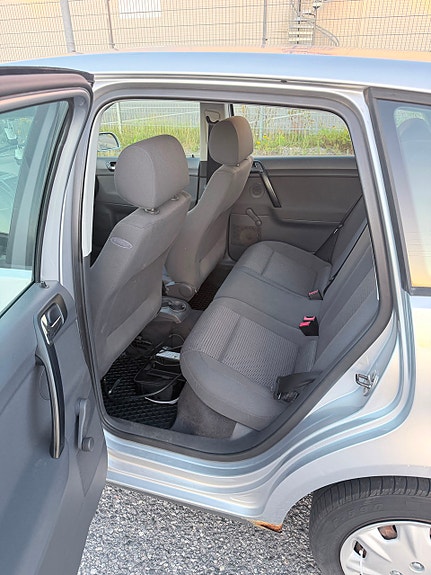 Volkswagen Polo 9 of 9