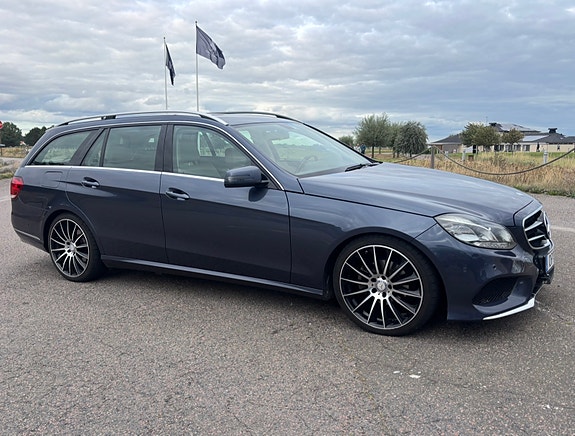 Mercedes-Benz E200 5 of 10
