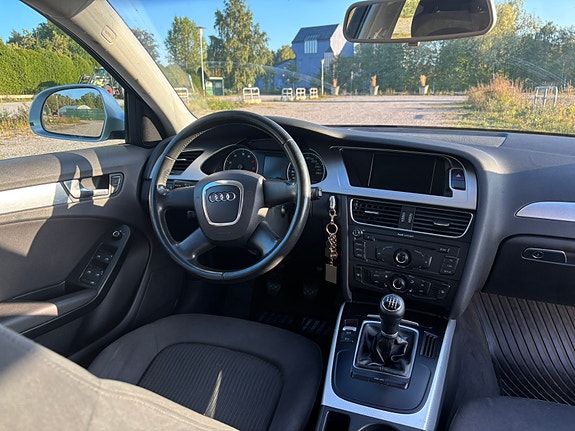 Audi A4 6 of 9