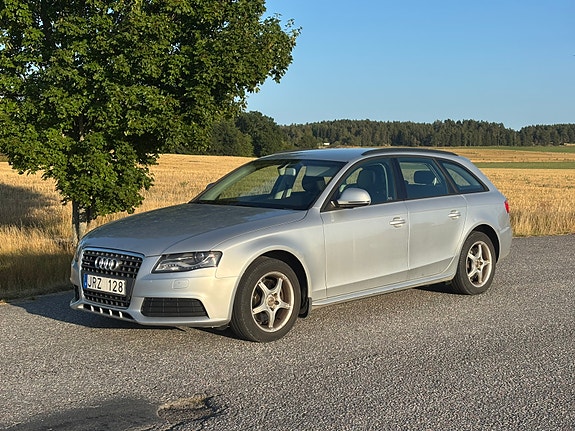 Audi A4 9 of 9