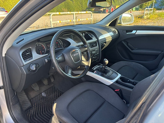 Audi A4 5 of 9