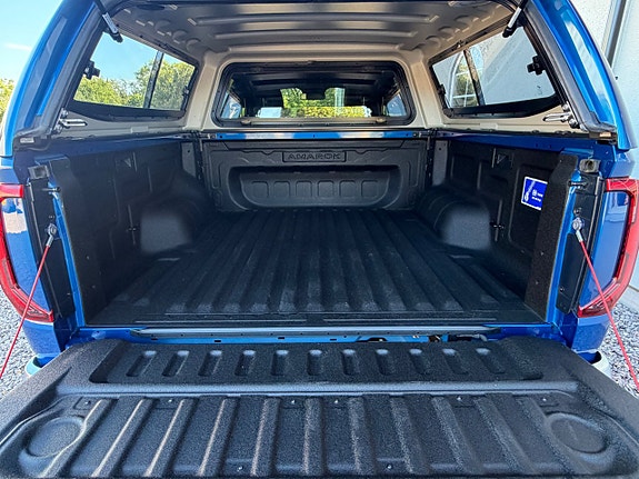 Volkswagen Amarok 6 of 14