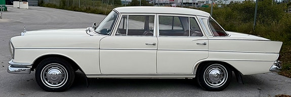Mercedes-Benz 220 SB 4 of 12