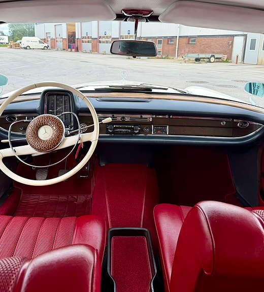 Mercedes-Benz 220 SB 11 of 12