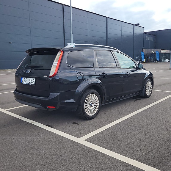 Ford Focus 8 of 19