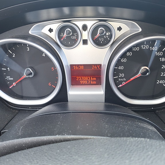Ford Focus 10 of 19