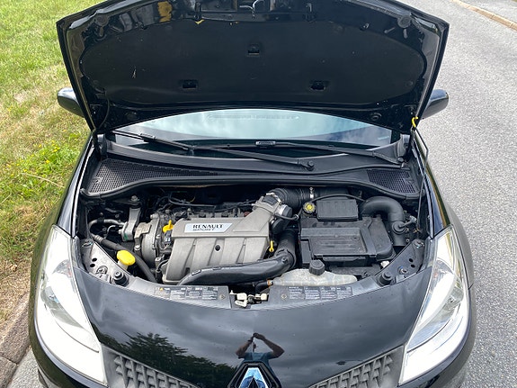 Renault Clio 10 of 10