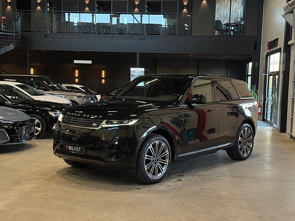 Land Rover Range Rover Sport 9 of 21