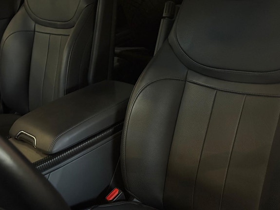 Land Rover Range Rover Sport 17 of 21