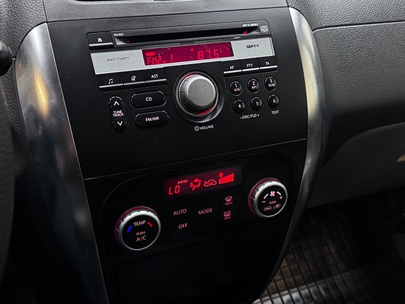 Suzuki SX4 16 of 21