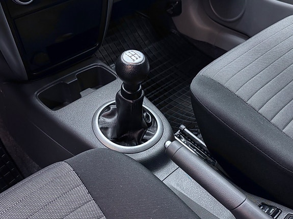 Suzuki SX4 14 of 21
