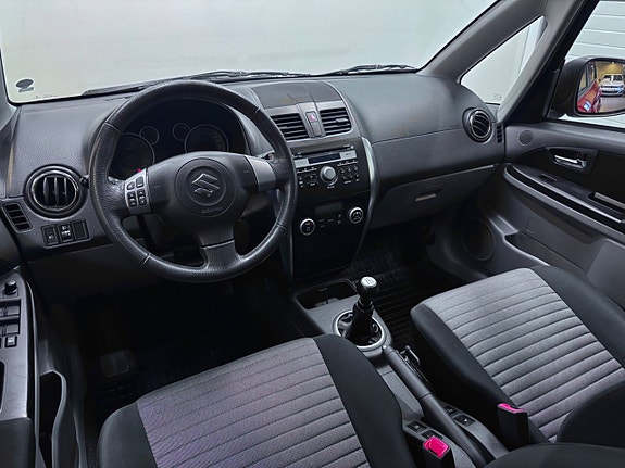 Suzuki SX4 12 of 21