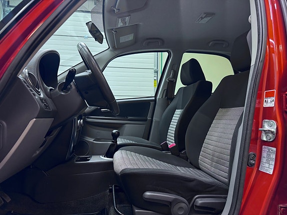 Suzuki SX4 11 of 21
