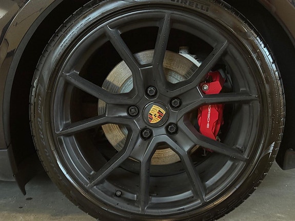 Porsche Taycan 15 of 30