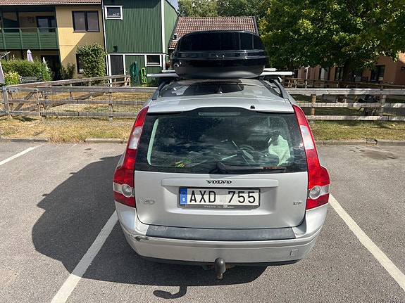 Volvo V50 4 of 5
