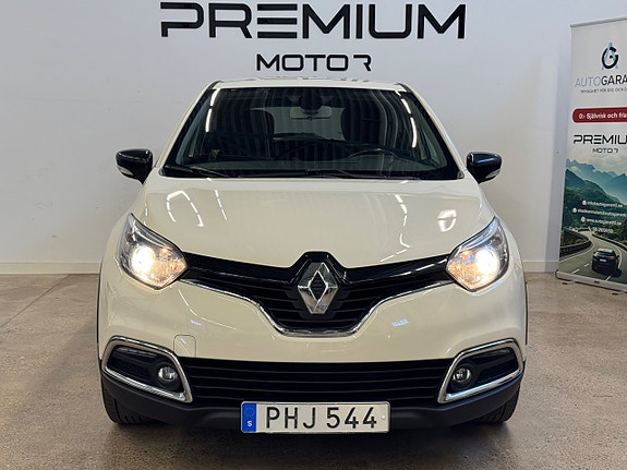 Renault Captur 3 of 20
