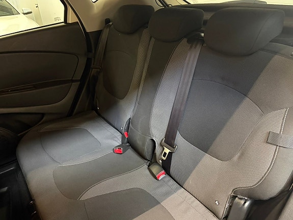Renault Captur 10 of 20