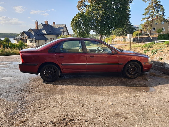 Volvo S80 2 of 4