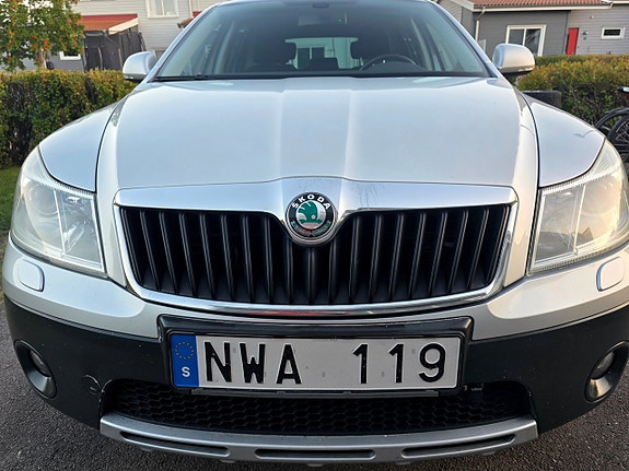 Skoda Octavia Scout 7 of 27