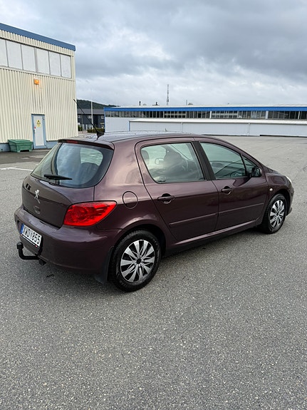 Peugeot 307 3 of 10