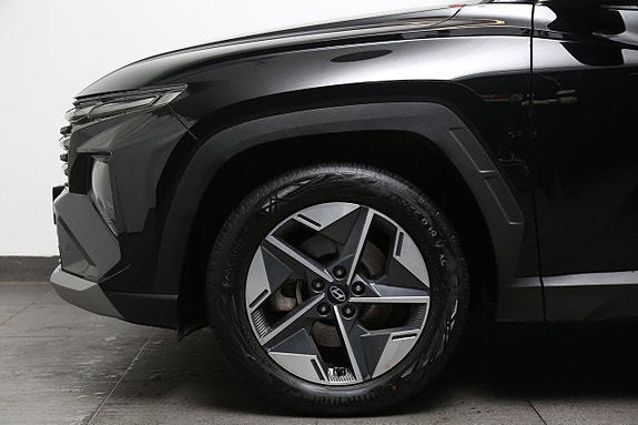 Hyundai Tucson 7 of 28